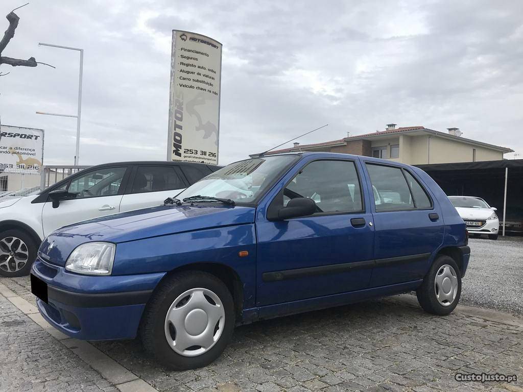 Renault Clio 1.2 Julho/96 - à venda - Ligeiros Passageiros,