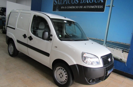 Fiat Doblo 1.3 - Salpicos D`Água, SPA e Comércio