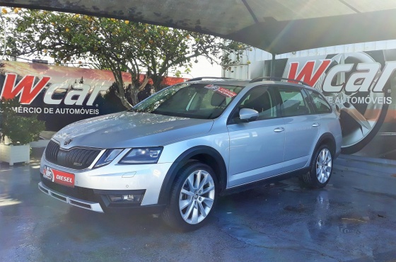 Skoda Octavia Break SCOUT DSG TDI - WCar