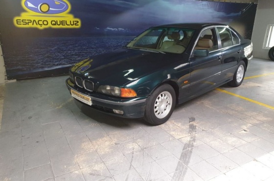 BMW  TDS - ESPAÇO ALVALADE