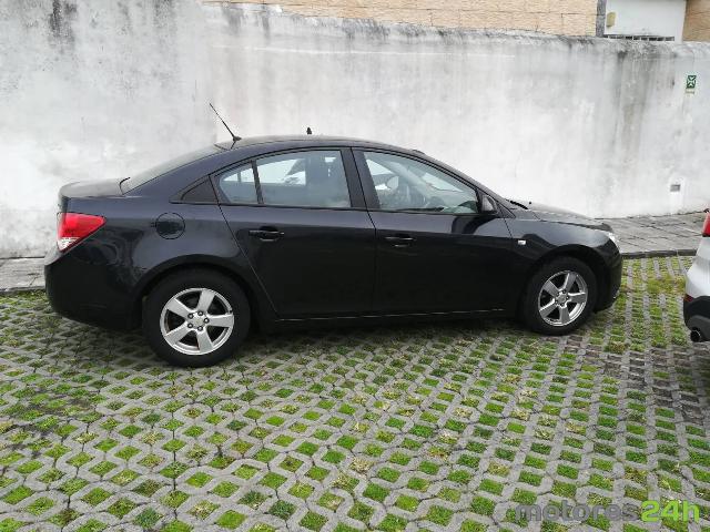 Chevrolet Cruze 1.6 LS