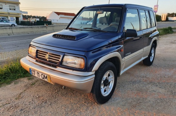 Suzuki Vitara 1.9 - Auto D. Henrique - Com. de Veiculos