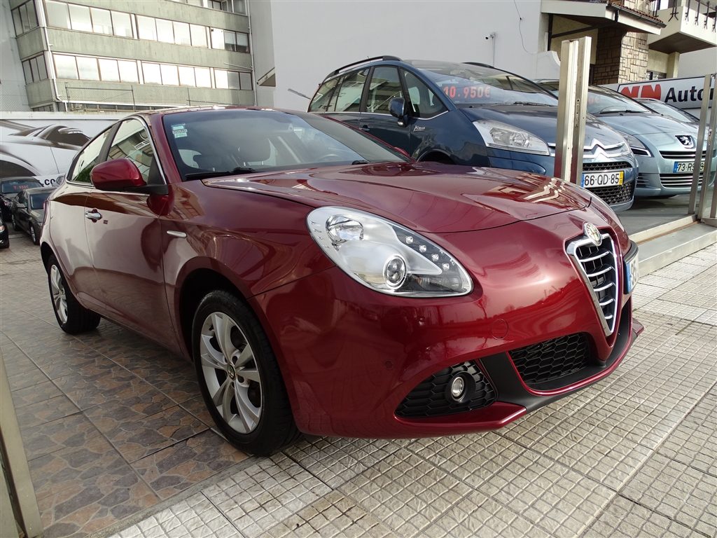  Alfa Romeo Giulietta 1.6 JTD-M DISTINCTIVE NACIONAL