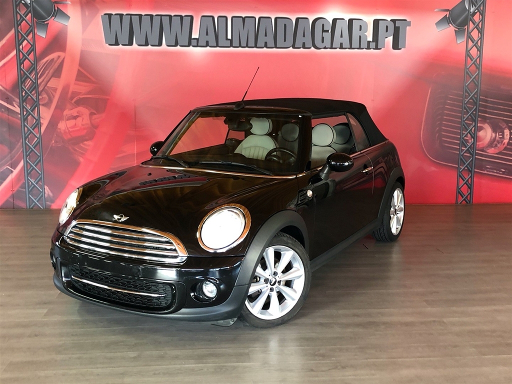  MINI Cabrio Cooper D Pack Chilli