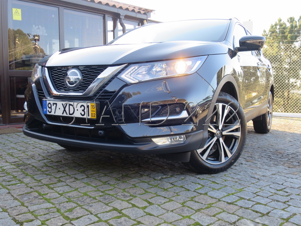  Nissan Qashqai 1.2 DIG-T N-Connecta cv) (5p)