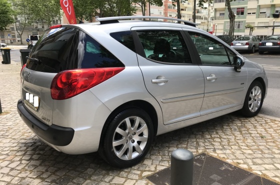Peugeot 207 SW 1.6 Hdi Sportium - Nacional - Financiamento -