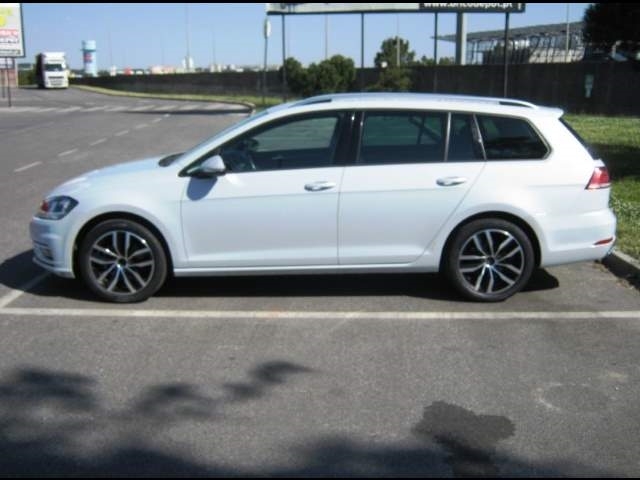  Volkswagen Golf 1.6 TDI CONFORTLINE