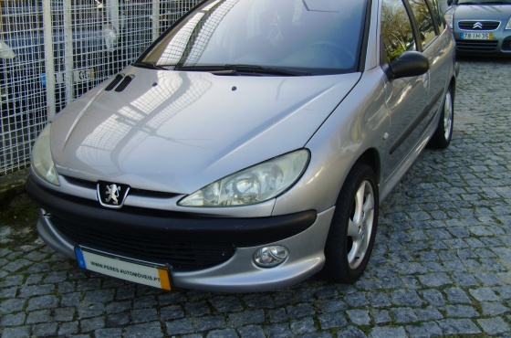 Peugeot 206 SW 1.4 HDI - Peres Automóveis, Unipessoal, Lda