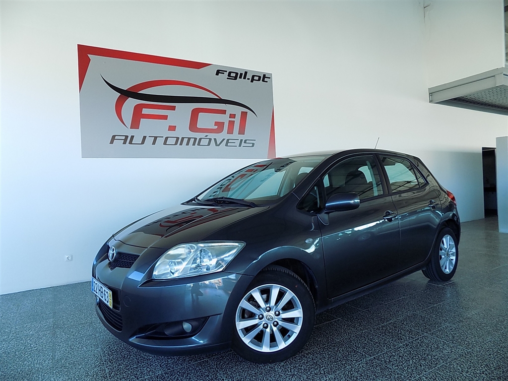  Toyota Auris 1.4 D-4D SOL (5P)