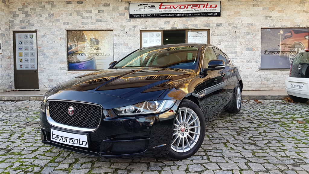  Jaguar XE 2.0 D Prestige (163cv) (4p)