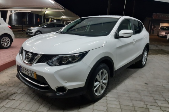 Nissan Qashqai Eco Acenta 1.5 dci 110 cv - Élio Baptista