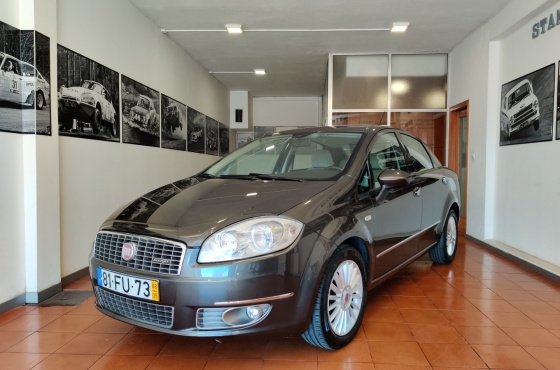 Fiat Linea 1.3 JTD Emotion - STAND CAPELO