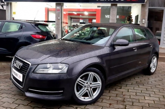 Audi A3 sportback 1.6 TDi Sport - VERSUSCAR