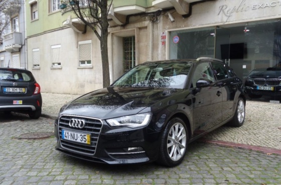 Audi A3 sportback 2.0 TDi Sport - Replicexacta Automóveis,