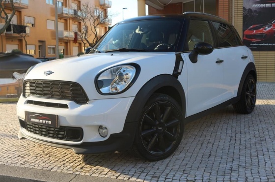 Mini Countryman Cooper D ALL4 - M6Auto