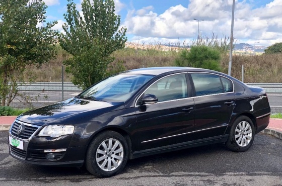 Vw Passat 2.0 TDi Confortline - Alvalade MotorSport 2,