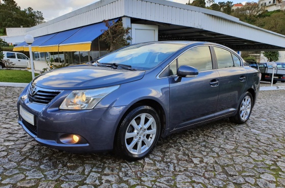 Toyota Avensis Sedan 2.0 D-4D Sol - Arlindo Guerreiro -