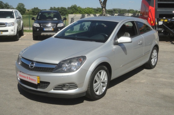 Opel Astra GTC 1.3 CDTI - Alonsos e Branco, Lda