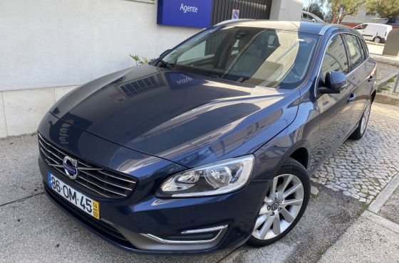 Volvo V d4 Summum - Binário Futuro unip. Lda