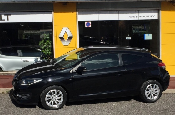 Renault Mégane Coupe 1.5DCi 110 LIMITED - STAND QUEIROS -