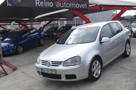 Vw Golf 1.4 FSI CONFORTLINE - Reino Automóvel Unipessoal,