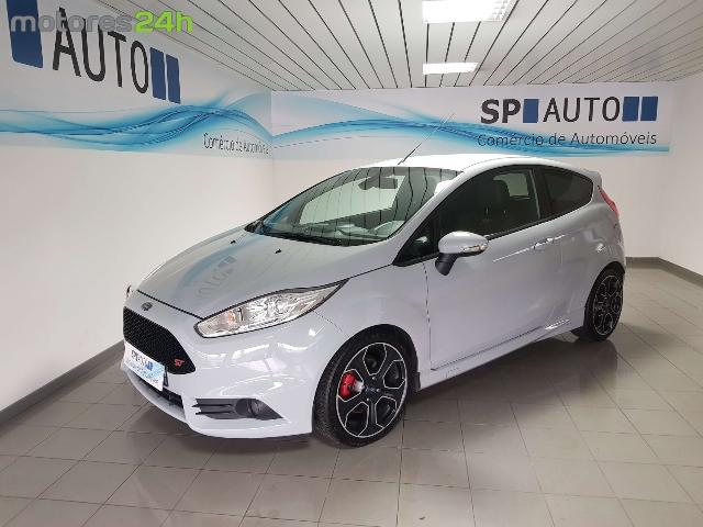 Ford Fiesta 1.6 T ST