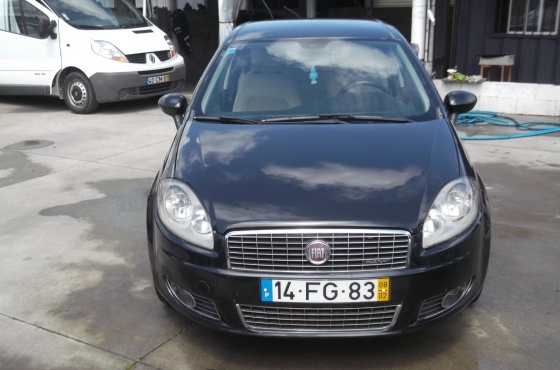 Fiat Linea 1.3 MULTIJET EMOTION - Reino Automóvel