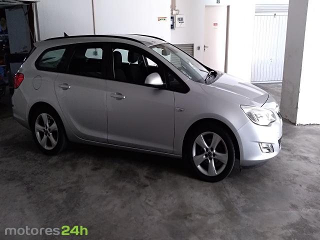 Opel Astra 1.3 CDTi Enjoy Start/Stop