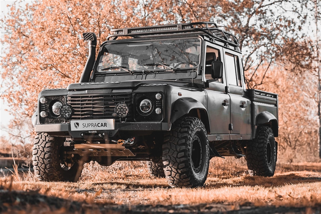  Land Rover Defender 130 TD5