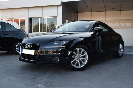 Audi TT 2.0 TDI QUATTRO - Fornova Matosinhos