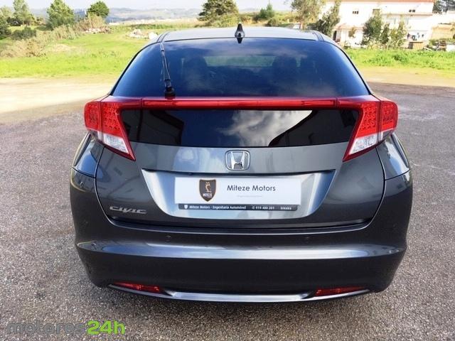 Honda Civic 1.8 i-VTEC Executive