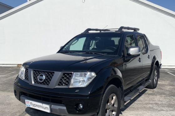 Nissan Navara 2.4 D - Flypremium Automoveis Lda