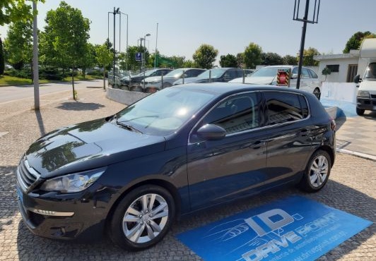 Peugeot  BlueHDi Allure - Drive Point Aeroporto