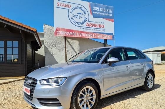 Audi A3 Sportback B. Line Attraction (110cv) - Stand Arneiro