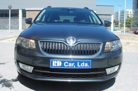 Skoda Octavia Break 1.6 Tdi Greenline - RD CAR, Lda