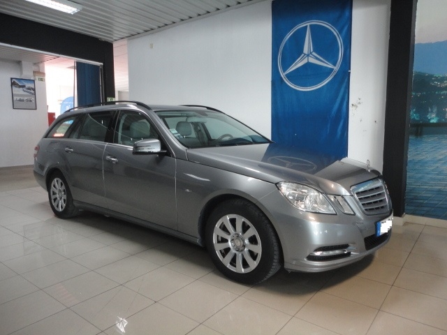  Mercedes-Benz Classe E 200 CDi Classic BlueEf. Auto