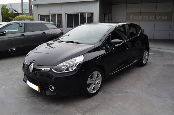 Renault Clio 0.9 TCE LIMITED - Fornova Matosinhos