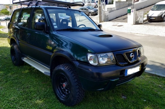 Nissan Terrano 2.7 TD Longo 7 Lugares - SantaCar