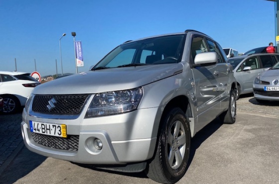 Suzuki Grand Vitara DID - Famocar-Comércio de Automóveis,