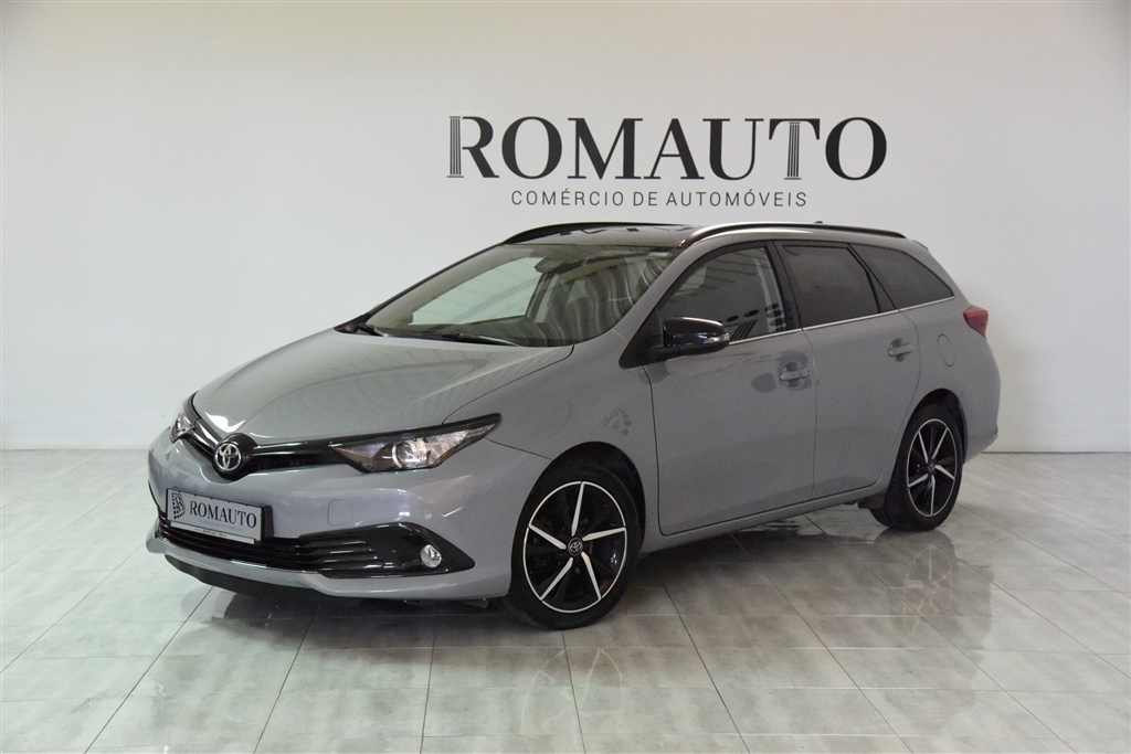  Toyota Auris TS 1.2T BLACK EDITION GPS CAMERA