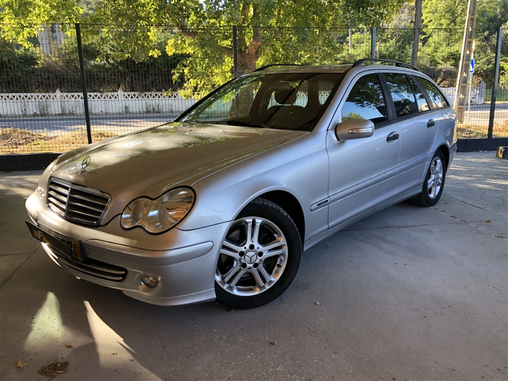  Mercedes-Benz Classe C 200 CDi Classic (122cv) (5p)