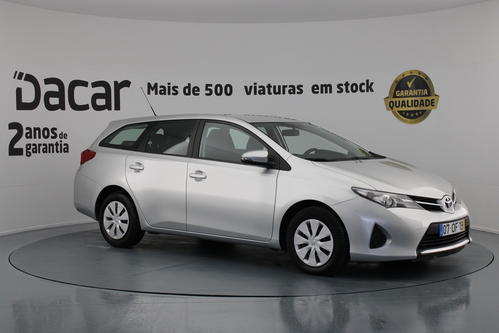  Toyota Auris d-4d confort