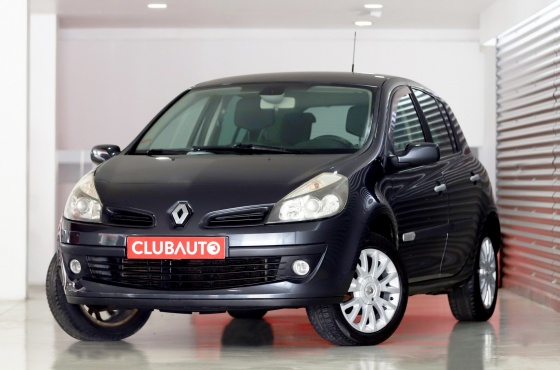 Renault Clio 1.5 DCI DYNAMIQUE - C L U B A U T O