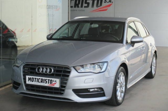 Audi A3 sportback 1.6 TDi Attraction Ultra -