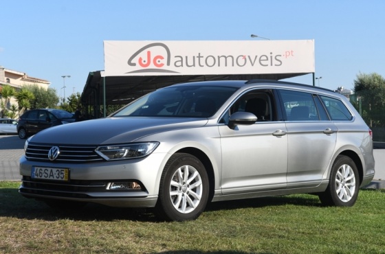 Vw Passat Variant 1.6 TDI Confortline - J. & COIMBRA LDA