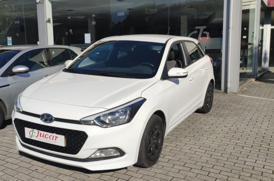 Hyundai i CRDi Access (75 cv) - STAND JUCAR