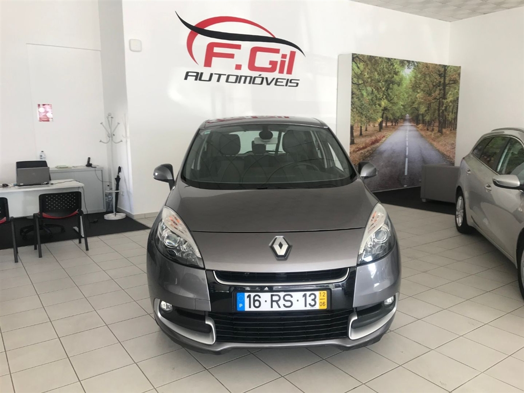  Renault Scénic 1.5 dCi Dynamique S GPS (5P)