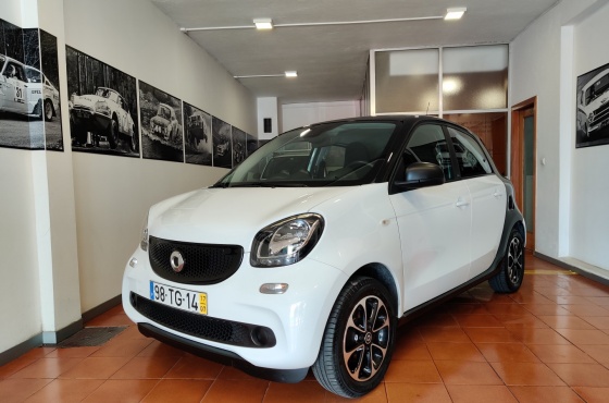 Smart ForFour 1.0 Passion 71 Aut. - STAND CAPELO