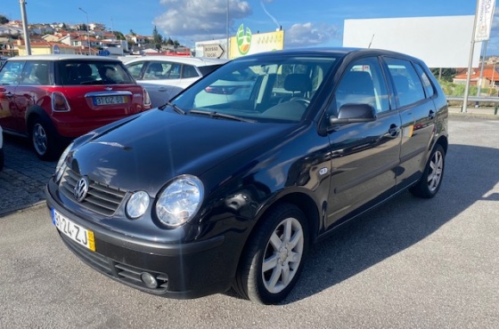 Vw Polo 1.2 - Famocar-Comércio de Automóveis, Lda.