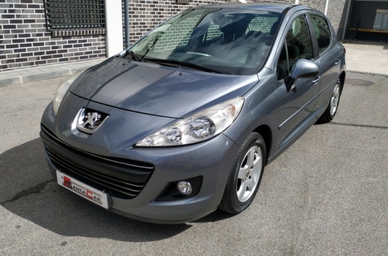 Peugeot  HDI, 5 Portas A/C - SantaCar